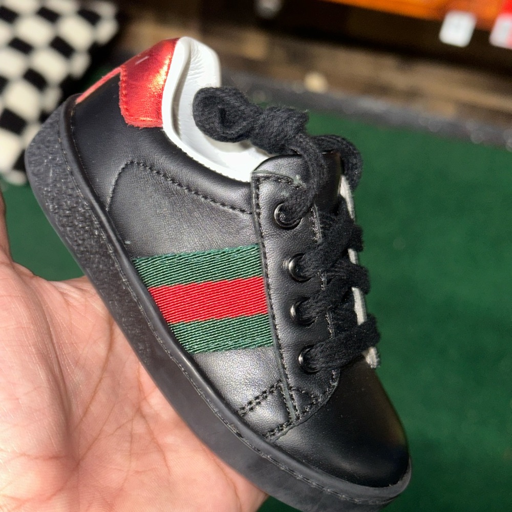 Baby Gucci sneakers size 5